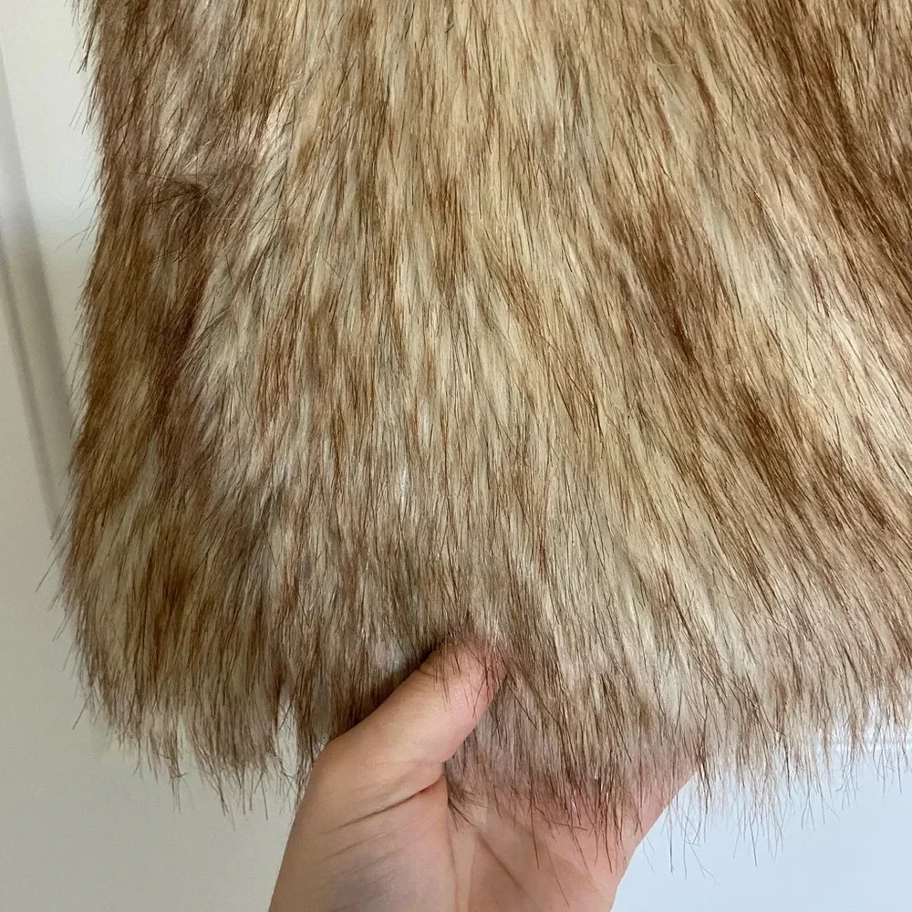Old Navy‎ girl’s open front brown faux fur vest — XL